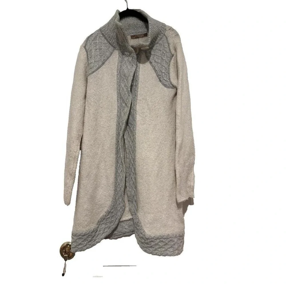 PRANA Angelica Gray & Ivory Button Up Cardigan Sweater‎ Cable Knit Accent